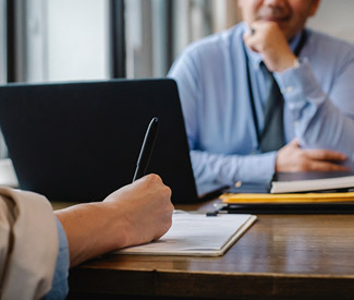 Logo Interview chargé de recrutement : Jean-François vous parle de son métier