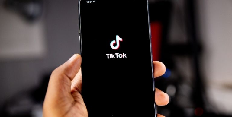 Découvre les autres secteurs version TikTok qui recrutent