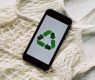 Logo Journée mondiale du recyclage : 5 métiers à découvrir avec des professionnels !