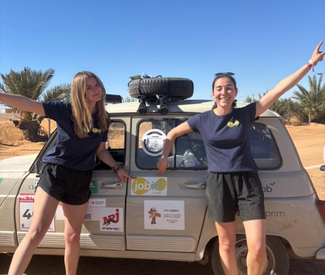 Logo 4L Trophy : le retour d’expérience de Clélia, collaboratrice chez JobIRL 